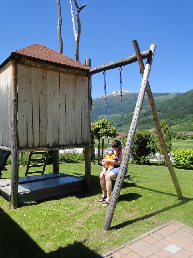 Haus Edelweiss Apartamento Sankt Margarethen im Lungau Exterior foto